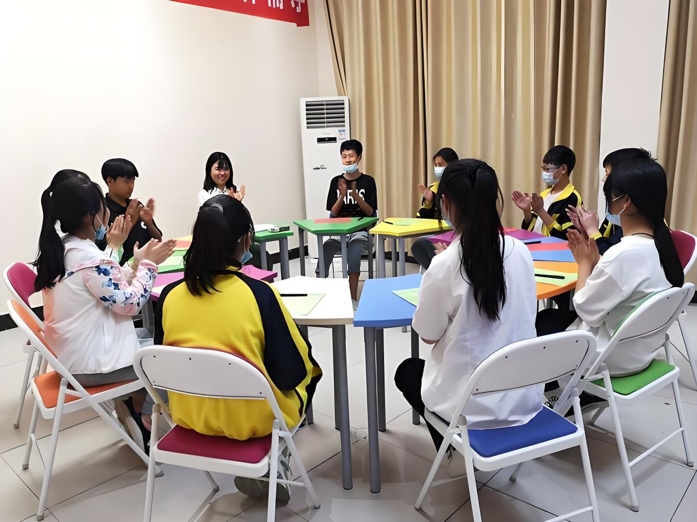 【阜阳心理咨询中心】青少年学生如何寻求心理帮助？
